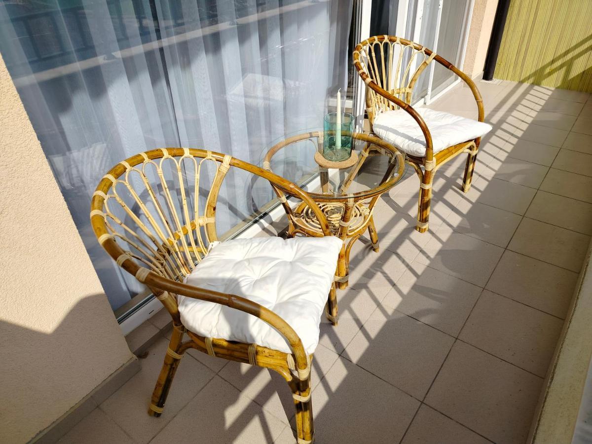 Apartment Daisy Grand Kamelia ซันนีบีช ภายนอก รูปภาพ