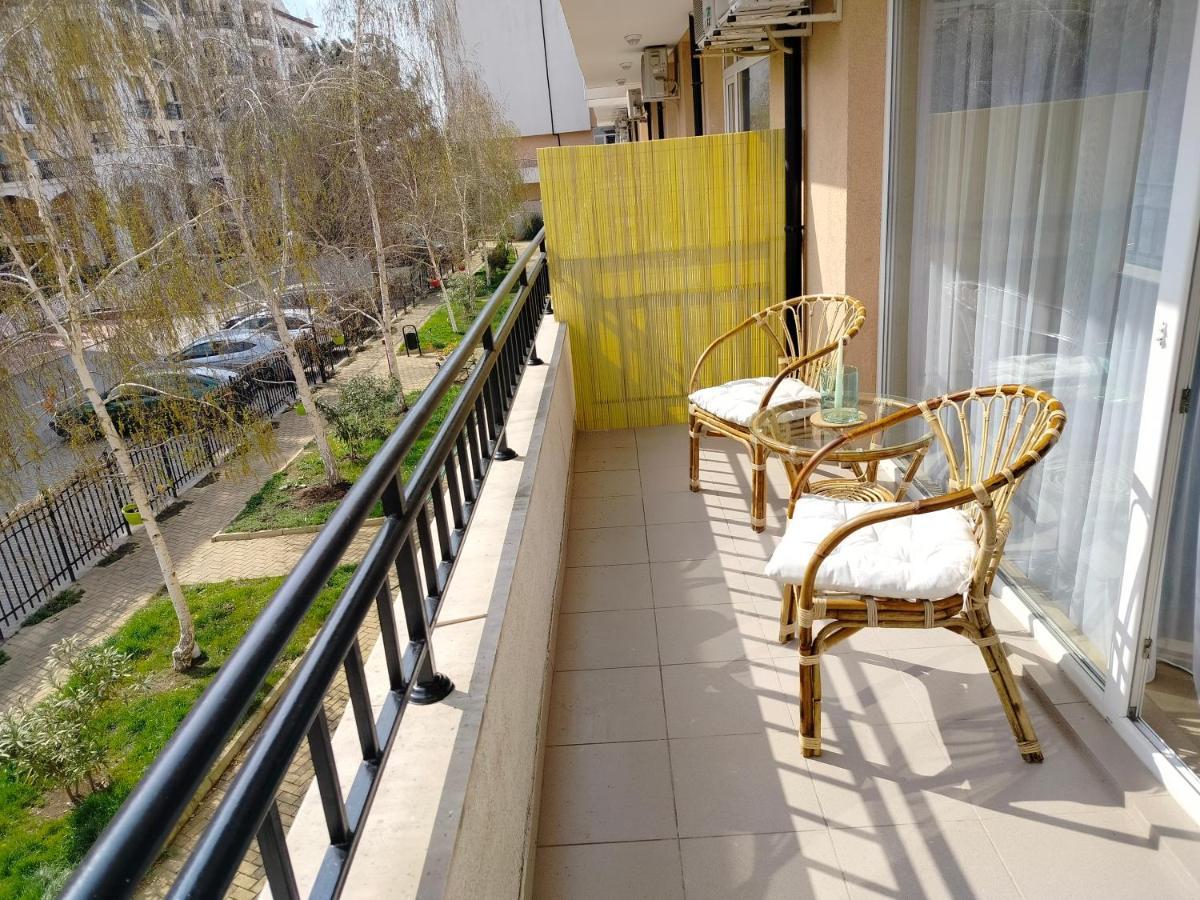 Apartment Daisy Grand Kamelia ซันนีบีช ภายนอก รูปภาพ