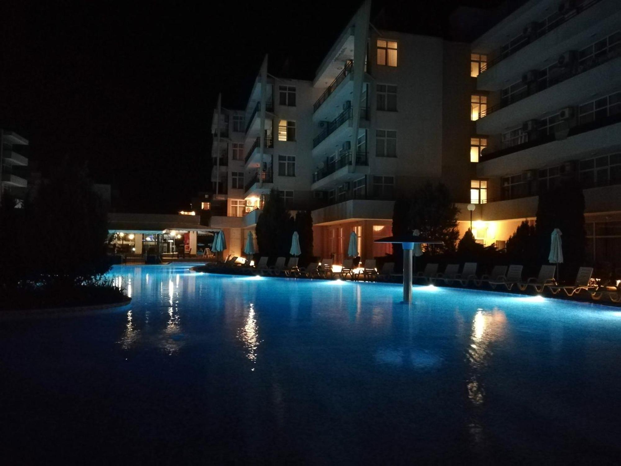 Apartment Daisy Grand Kamelia ซันนีบีช ภายนอก รูปภาพ